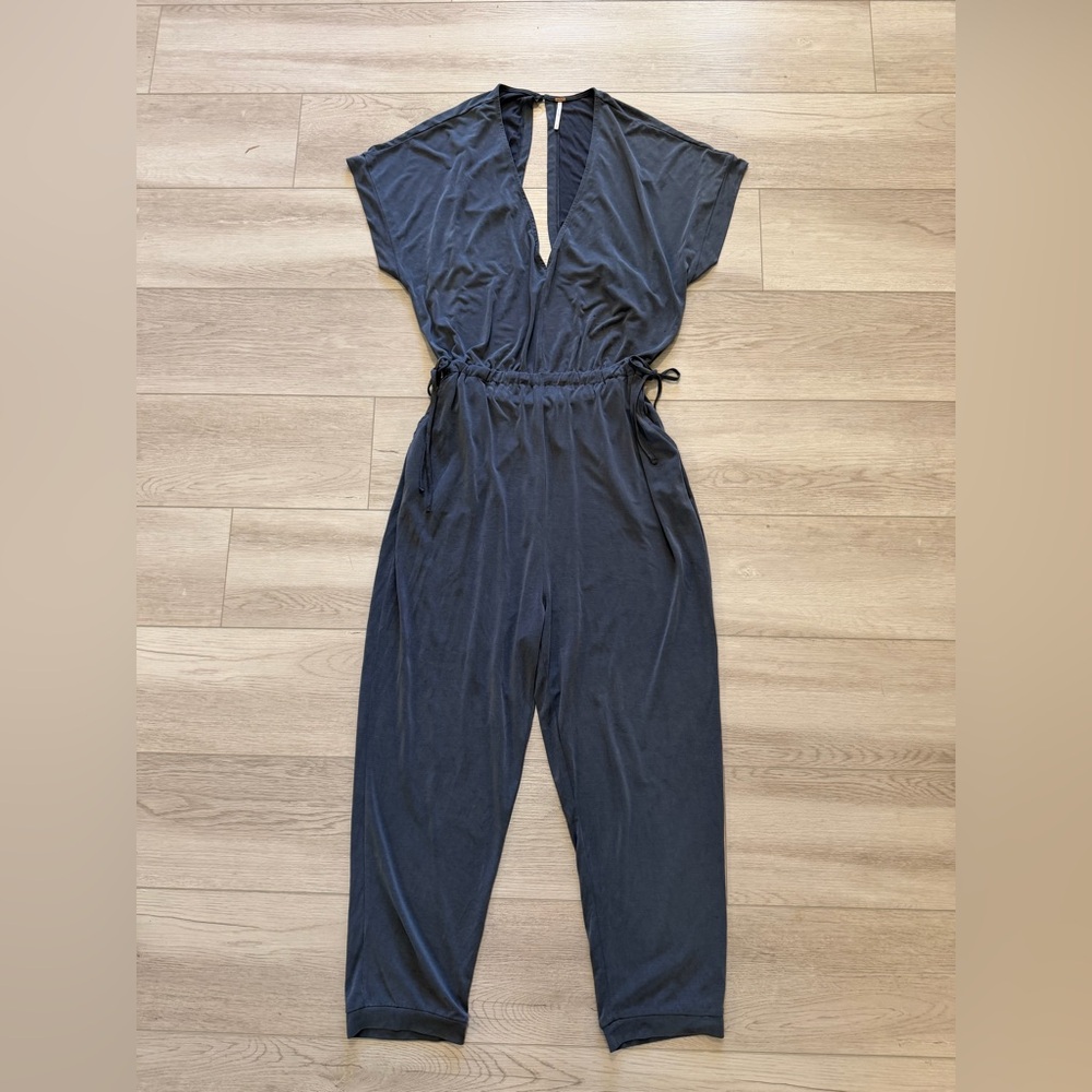 Free People Jumpsuit Sz S Beautiful Day One Piece Gray Pockets Soft Jogger *Read - Picture 2 of 14